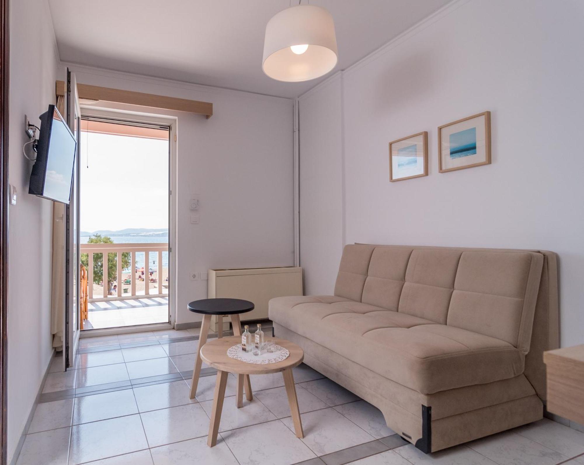 Pal Beach Palaiochora Dış mekan fotoğraf