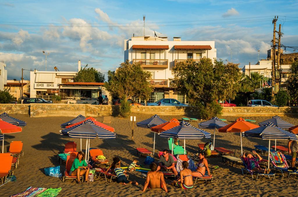 Pal Beach Palaiochora Dış mekan fotoğraf